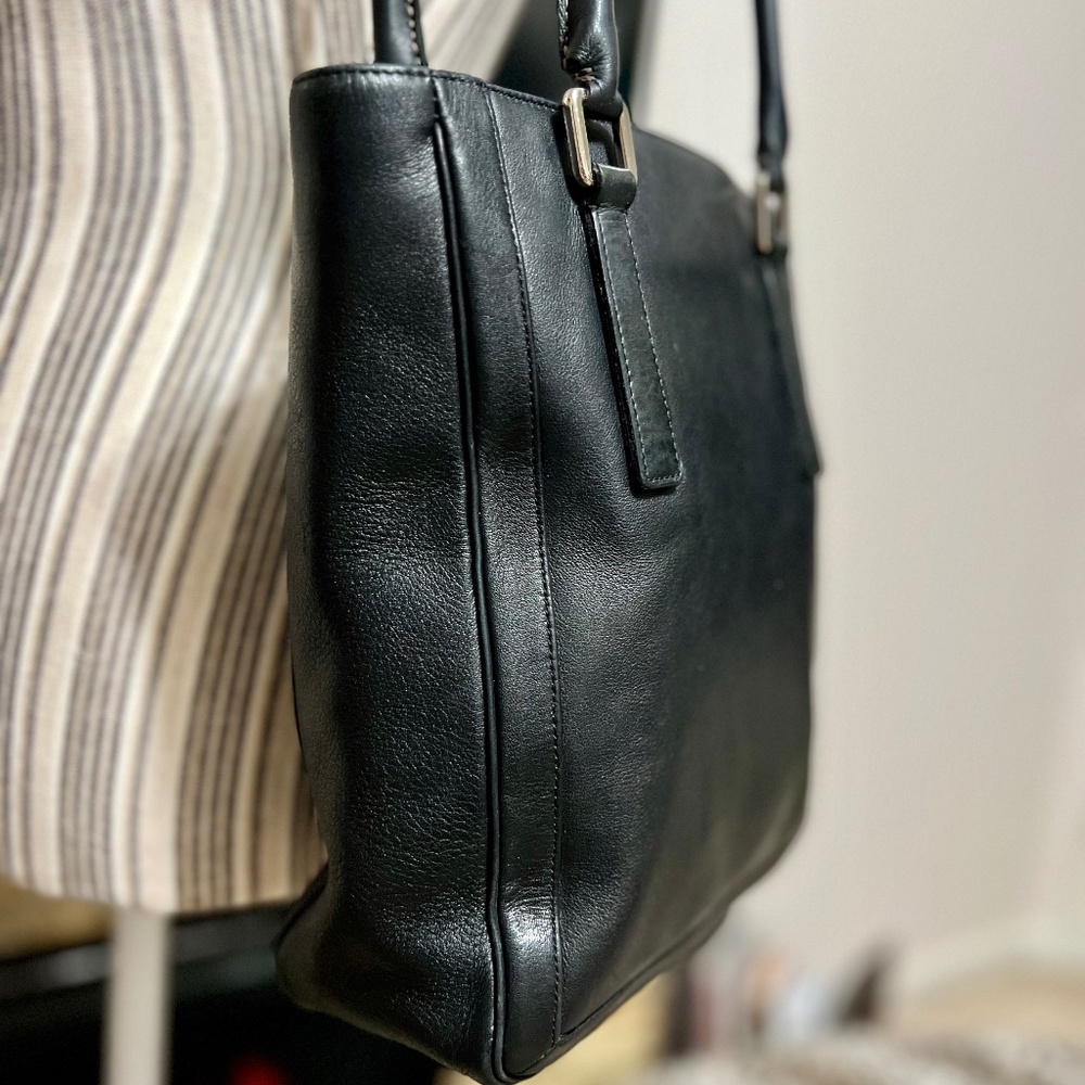 Coach Bag - Picture 3 of 10